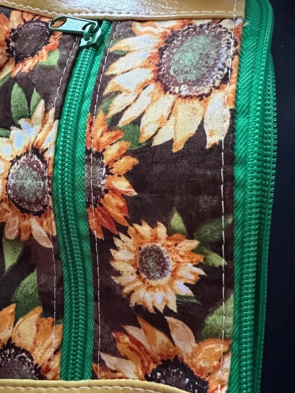 Sunflower Crossbody Bag | Handmade Floral Purse | Multi Pocket | Boho Style - Picture 5 of 5